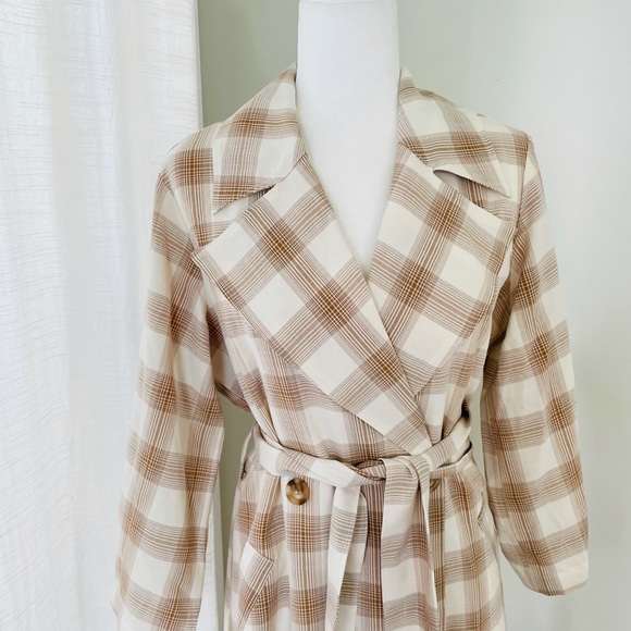 Cara Santana She Loves The Attention Plaid Trench - Picture 6 of 14